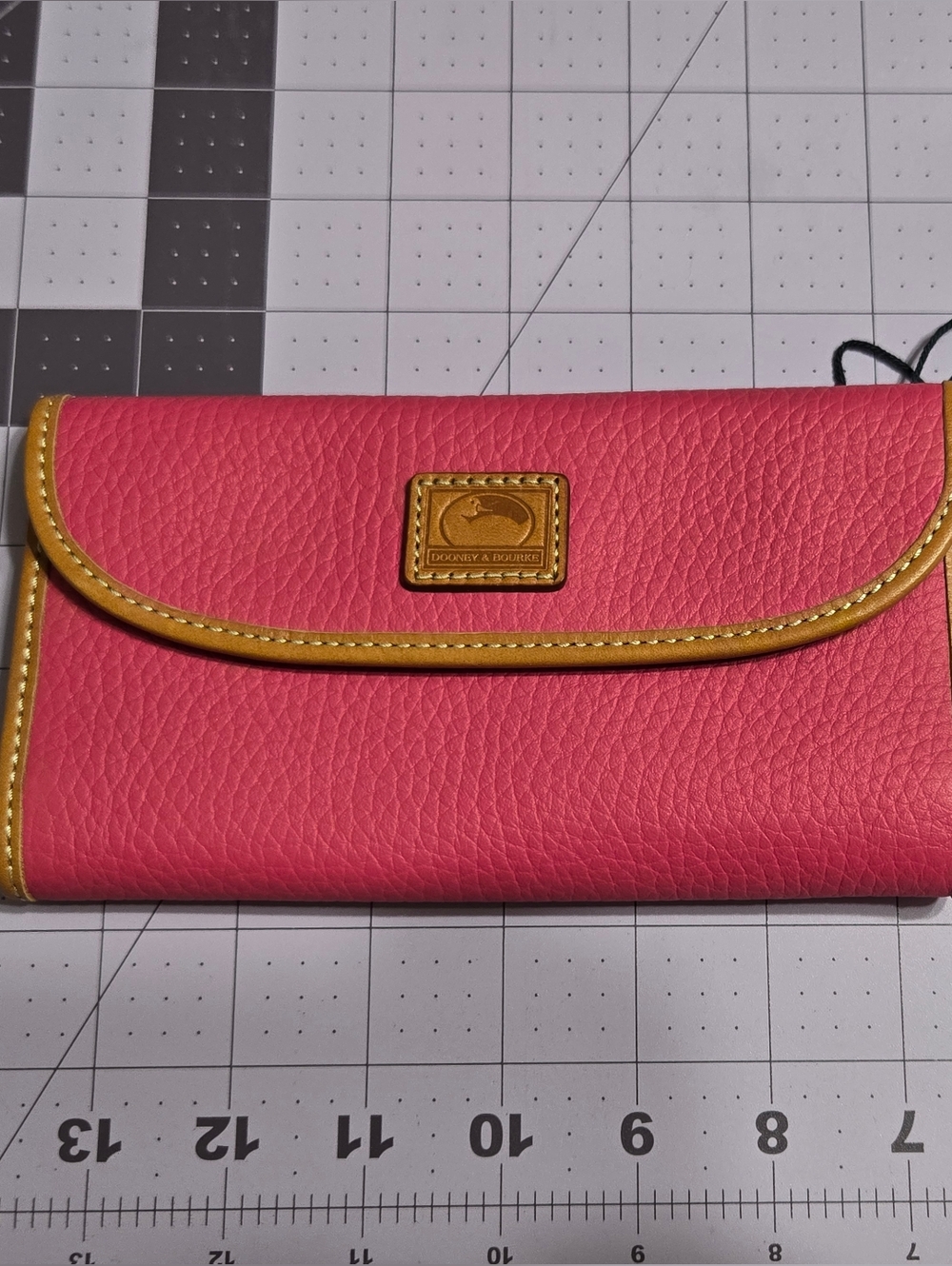 Pebble Grain Continental Clutch Dooney & Bourke Hot Pink Wallet